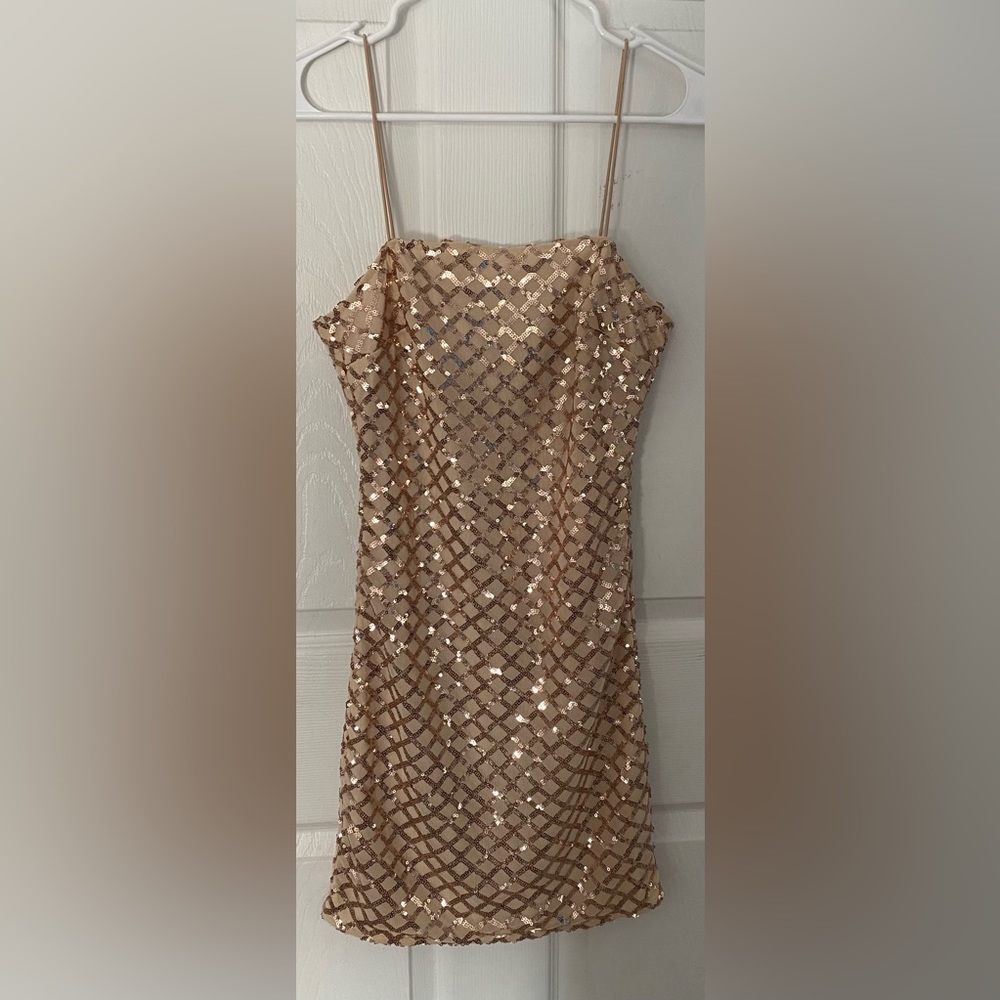 Pretty Little thing sequence gold dress! Size 2 - Picture 1 of 12